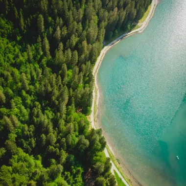 Lakes not to be missed during your stay