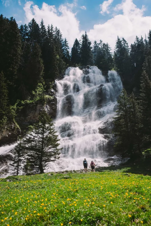 In the fresh air: the most beautiful waterfalls accessible on foot