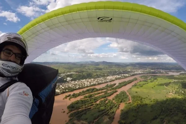 Charles Cazaux – Paragliding