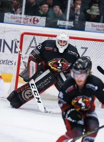 Ice hockey championship match